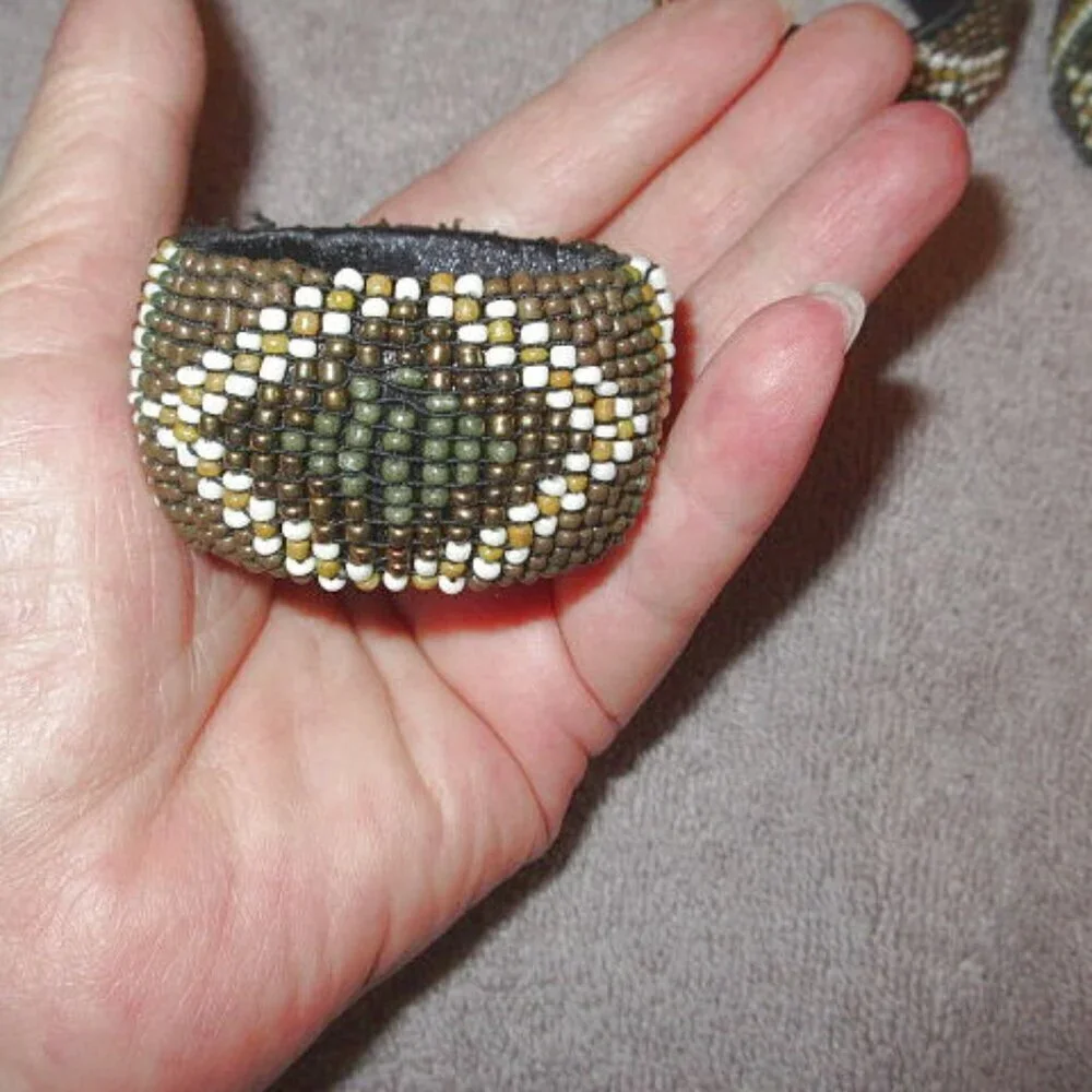 Vtg Set Of 4 Beaded Napkin Rings Reversible Diamond Earthtones MCM Indian Boho